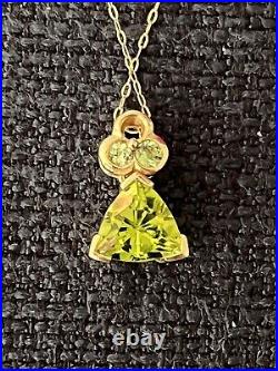 14k solid gold green triangle & clover peridot necklace 10k gold chain TW 2.2 gm