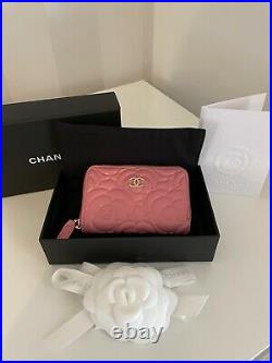 Chanel Zipped Coin Purse Pink Calfskin & Light Gold Hardware