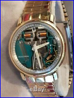 FACTORY ORIGINAL Bulova ACCUTRON 1966 SPACEVIEW 214 Watch case, box and coin