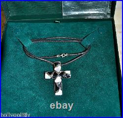 NWT $2880 Auth ROBERTO COIN 18K Solid White Gold Mother of Pearl Cross Necklace