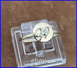 Pretty 14K Solid Yellow Gold Diamond Initial Letter W Coin Ring Size 4.75