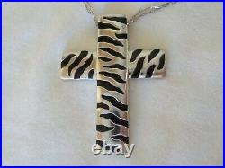 Roberto Coin Solid 18K White Gold Onyx Diamond Cross Necklace -23.3 gms, 17 inch