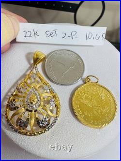 Solid 22K Solid 916 Real Gold Two tone Set (2) Teardrop/Coin Pendant 10.65g Solid 22K Solid 916 Real Gold Two tone Set (2) Teardrop/Coin Pendant 10.65g