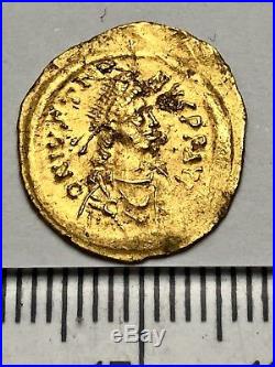 Solid 22ct Gold Roman Byzantine Tremissis Coin Justin 1st, AD 518-27 (A916)