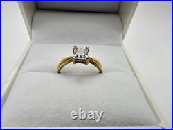 VTG 10k Solid Yellow Gold Ring SZ 7 Signed JCM CZ Princess Cut Estate Sale
