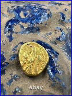 Very beautiful old ancient Asian solid gold coin with eagle very good collection