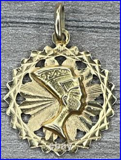 Vintage 14K Solid Yellow Gold Egyptian Queen Nefertiti Round Coin Pendant 2.9g