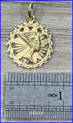 Vintage 14K Solid Yellow Gold Egyptian Queen Nefertiti Round Coin Pendant 2.9g